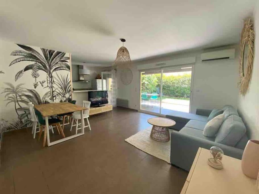 Tres Bel Appartement Contemporain Et Calme Fréjus المظهر الخارجي الصورة