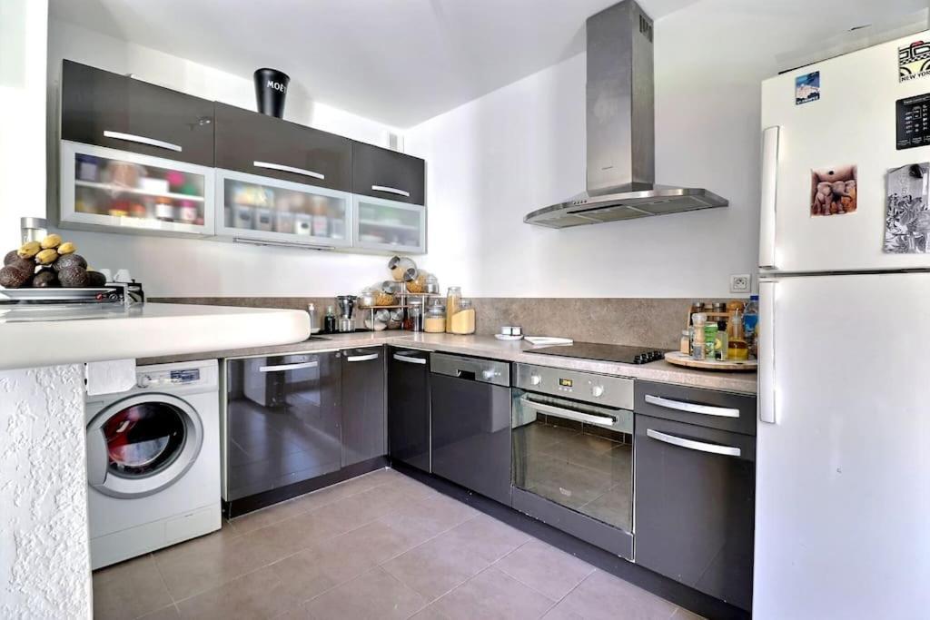 Tres Bel Appartement Contemporain Et Calme Fréjus المظهر الخارجي الصورة