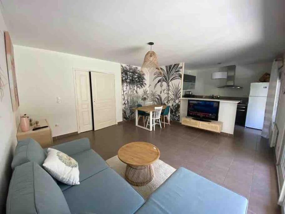 Tres Bel Appartement Contemporain Et Calme Fréjus المظهر الخارجي الصورة